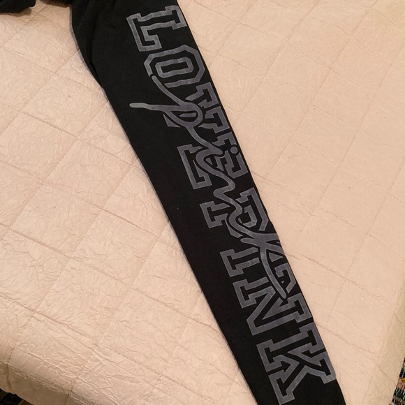 PINK Victoria's Secret Black Leggings - Picture 6 of 6